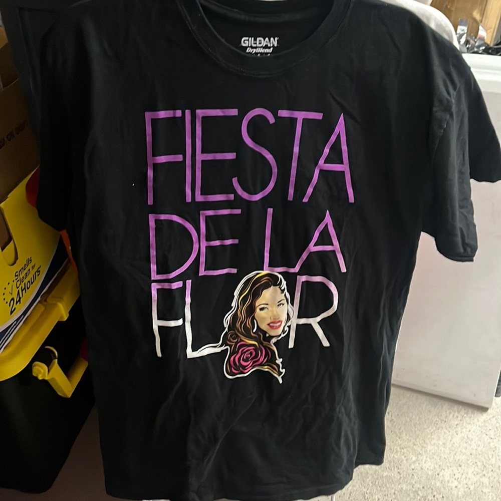 Selena shirt 2016